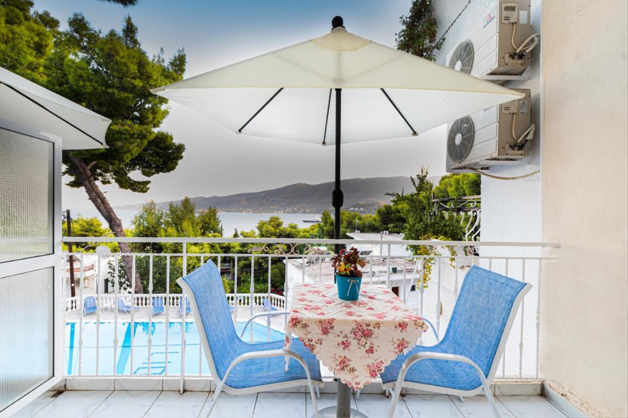 Lions Apartments Poros Town Luaran gambar