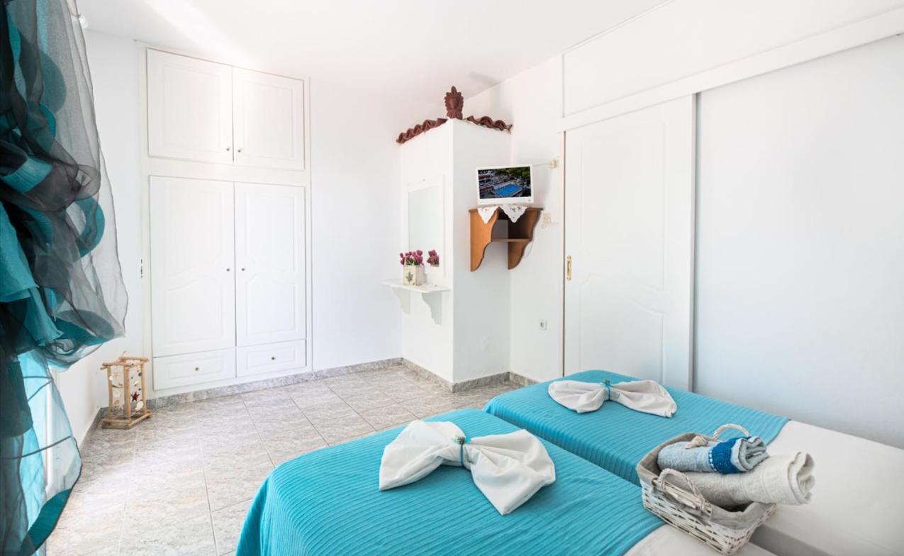 Lions Apartments Poros Town Luaran gambar