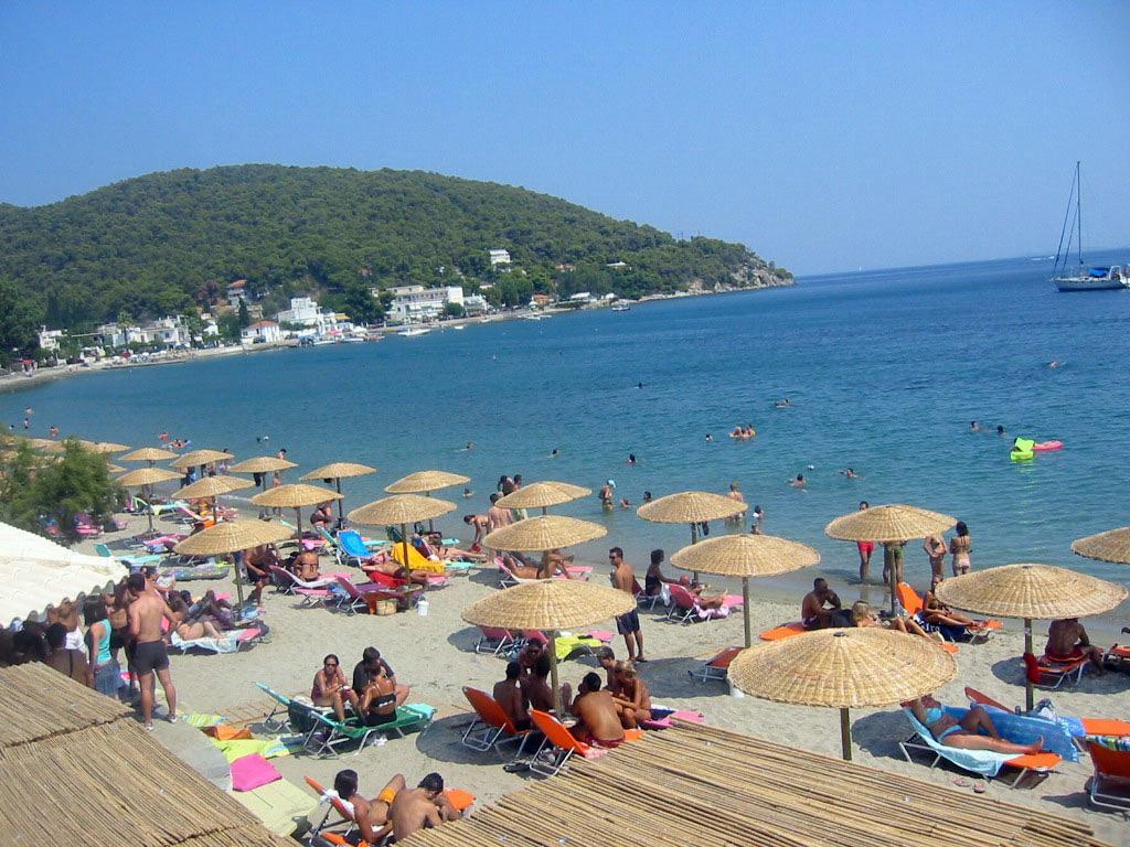 Lions Apartments Poros Town Luaran gambar